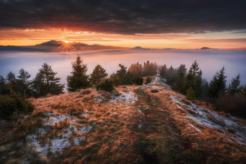 Zachód słońca nad Tatrami, Wysoki Wierch, Pieniny. Nikon Z7 + Nikkor Z 14-30mm f/4 S | 3 kadry HDR.