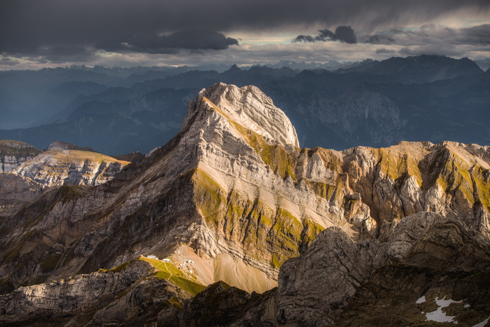 Masyw Alpstein, Prealpy Appenzellskie, Santis, Saentis, Altmann, największe atrakcje wschodniej Szwajcarii, region Appenzell, górskie szlaki w Szwajcarii, Alpy na weekend