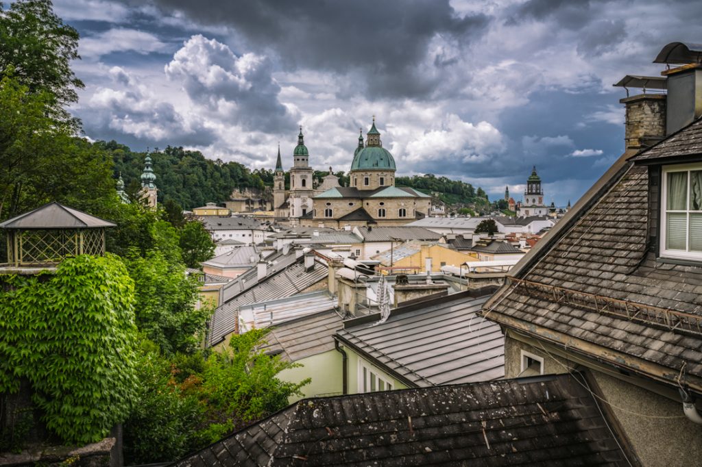 Salzburg panorama, punkt widokowy Salzburg, Miasto Kościołów, Rzym Północy